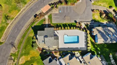 Community Center offers clubhouse and pool.