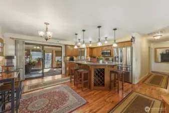 Open kitchen with breakfast bar