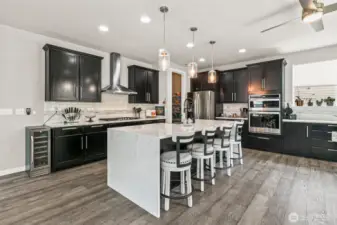 Dining room-kitchen
