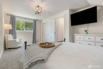 Upper floor primary bedroom
