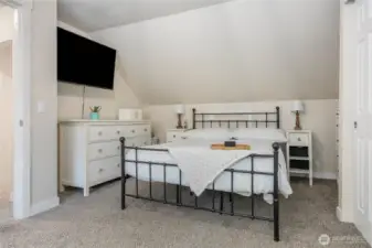 Upper floor primary bedroom