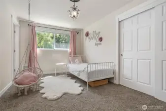 Upper floor bedroom