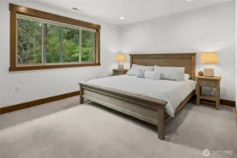 Upper level suite