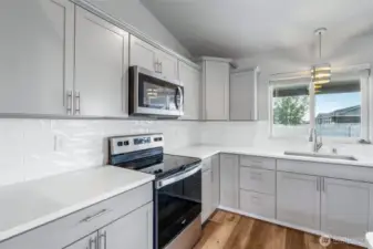 All kitchen appliances stay.