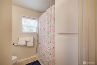 Main bath on main Hallway