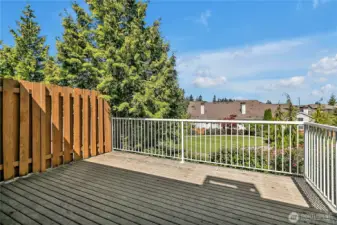 Private deck - over looking picnic area and putting green