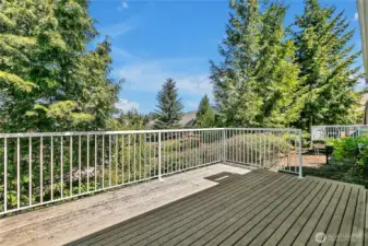 Private deck - over looking picnic area and putting green