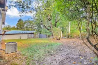 Heatpump located in backyard