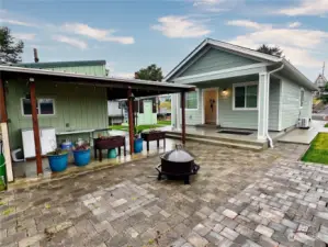 Great Back Yard with Sleeper Cabin