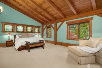 NE bedroom