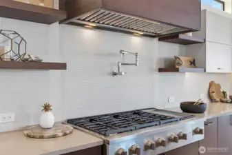 Pot filler