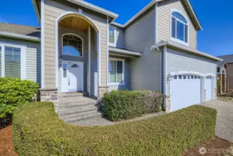 Exterior Front Entry