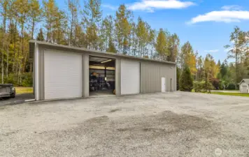 This shop is 30 x 60' with 3 12' roll up doors and a separate entrance.