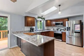 New updated Samsung Refrigerator (check out the back-up that stays in the closet - it's nice as well)