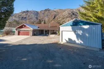 Welcome to 12821 Entiat River Road in Entiat, WA.