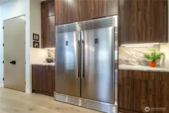 Forno 60" Refrigerator/Freezer