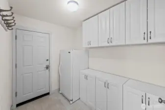 Mud room to garage