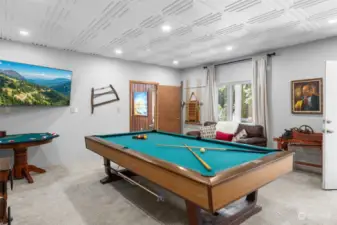 Game Room connecting to Family Room