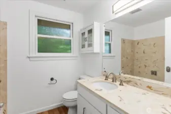 Upstairs main full bath