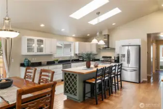 Effortless flow between the inviting living space, dedicated dining area, and gourmet chef’s kitchen!