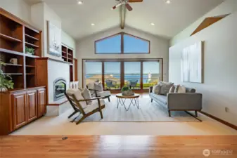 Living Room - Beautiful built-ins and gas fireplace and views of Mt Baker and Birch Bay