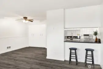 Dining area and bar area