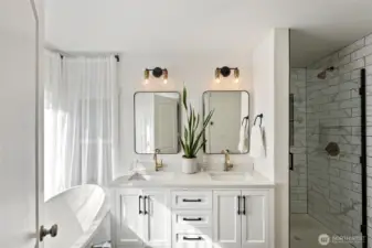 5-Piece primary bedroom ensuite.