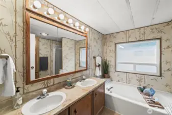 Primary Bath with Soaking Tub