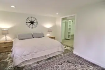 Second Primary Suite w/ walk-in closet.