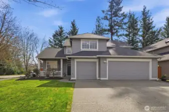 Don’t miss your chance to own this fully remodeled 4-bedroom (+ office) home on a large corner lot in one of North Bend's most cherished neighborhoods-- Si View.