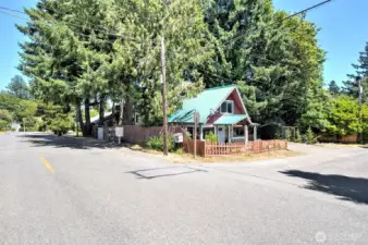 Nice large corner lot!