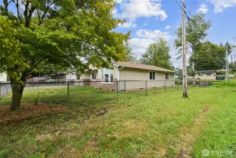Fenced side yard