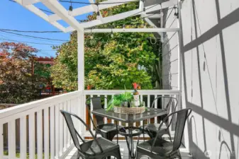 Still time to lounge in the sun on the back deck!