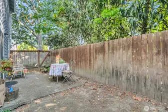 Plenty of space for a small garden, grass or a grilling.