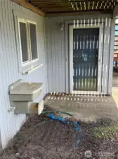 covered downstairs entrance way