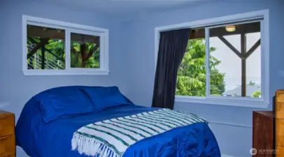 Private apartment with bedroom on lower level