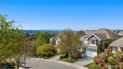 This lovely home sits at the top of Talbot Hill overlooking the valley!