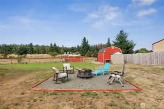 Fire Pit area ready for Fall enjoyment.