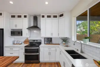 White Custom Kitchen