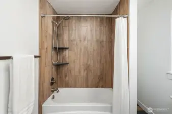 Full bath w/custom tile
