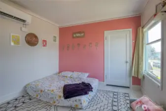 Bedroom #2, cont
