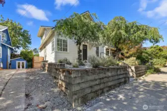 Location, location, location!  Don't miss your chance to live near Mount Baker, Columbia City, and Seward Park!
