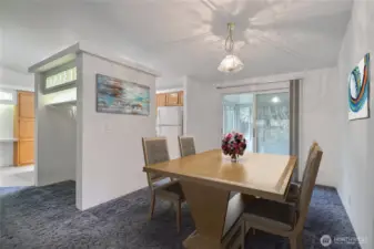 Virtual Staged Photos/ dining room area