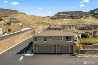 Discover Sunserra Community