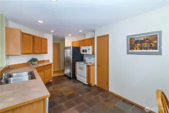 All appliances included.
