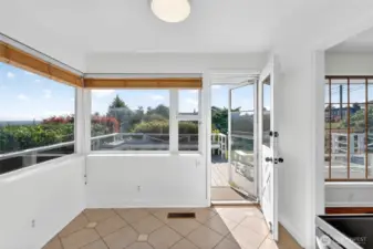 Breakfast Nook with sweeping views