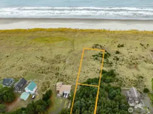 Lot 2 extends to High Tide Mean Line