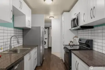 Kitchen & Laundry
