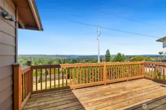 Deck w/view