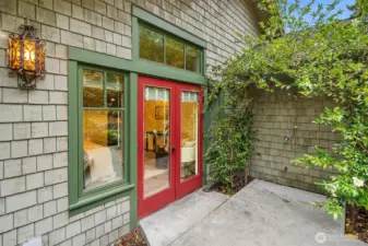Own the outdoor shower. It’s a sacred routine, to start or end a day outside in private, quiet reverence as you do an everyday task.